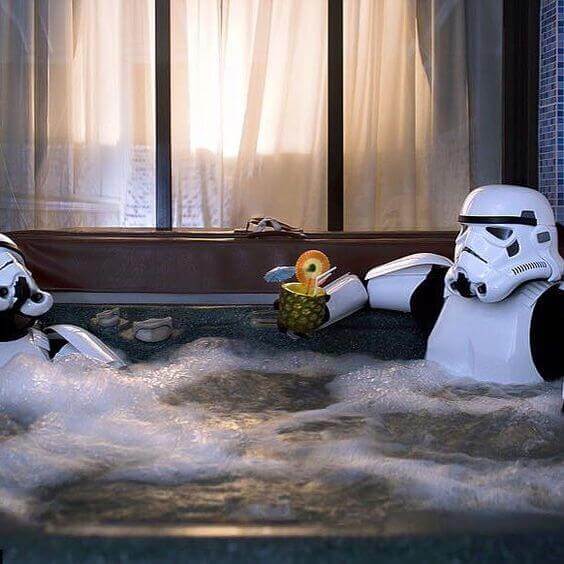Star-Wars-in-Hot-tub