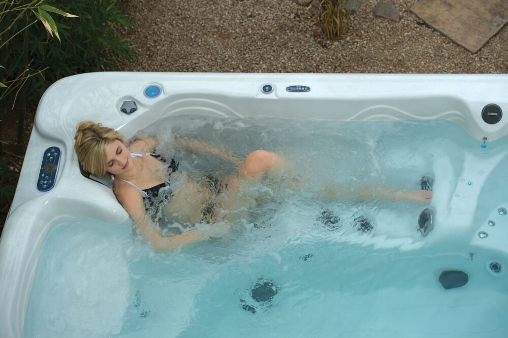 Relaxing-in-hot-tub-lounge-full-length.jpg