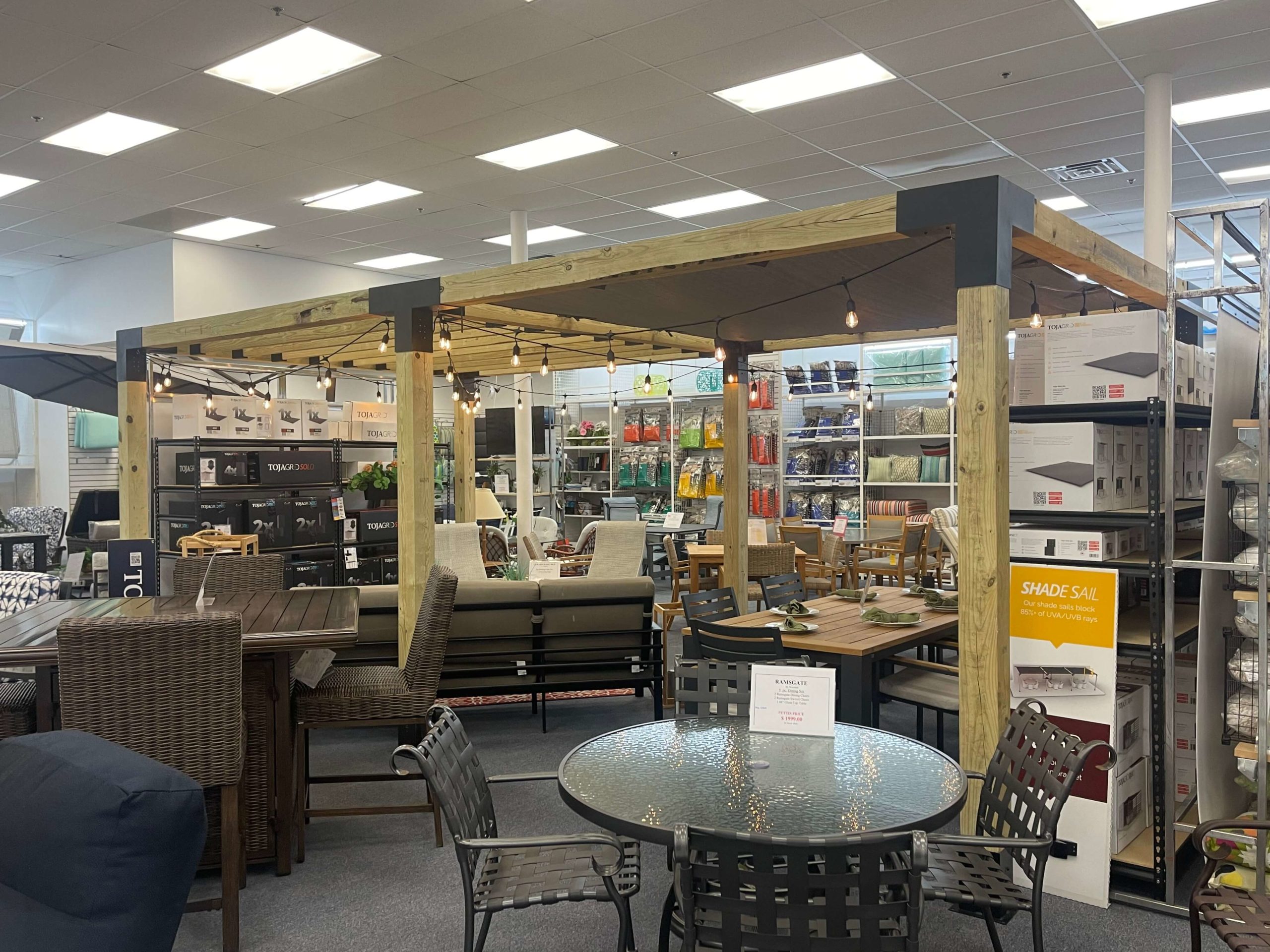 Toja Grid Pergola Outdoor Living